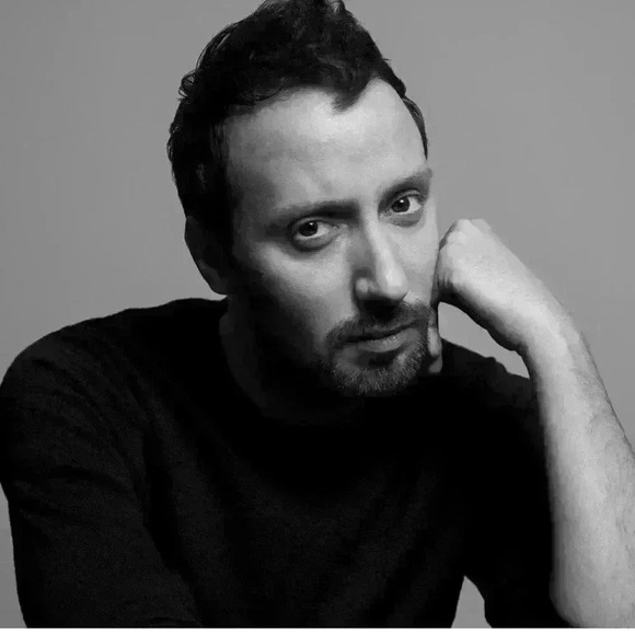 Red YSL long zippy wallet. Calfskin Leather. In GUC. Minor wear. Comes with COA - Picture 13 of 14